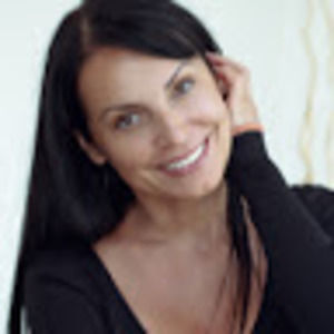 Meet your Posher, Elena